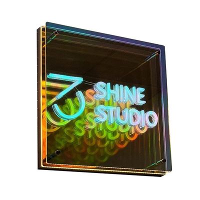 Gepersonaliseerde Infinity Mirrors LED Letter Track Channel Letters voor gemakkelijke installatie