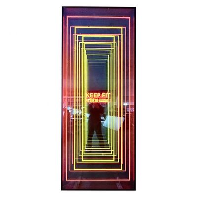 Krachtige Infinity Mirror LED Numbers Letters Digitale signage voor buitenreclame