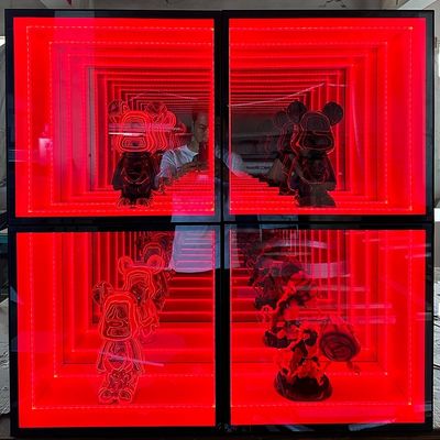 2024 Hoge helderheid LED-licht Glas Infinity Mirror Display Cabinet voor woonkamer
