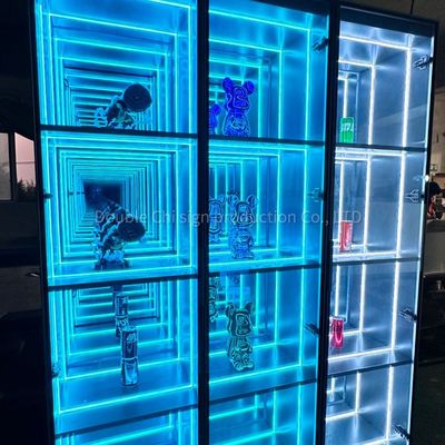 Aanpasbare kleuren Infinite Abyss Mirror Display Case voor thuis- en commerciële ruimtes