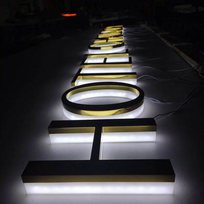 Elektronische bedrijfslogo's 3d letter teken roestvrij staal achtergrondverlicht teken met vrij ontwerp