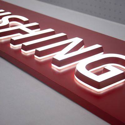 Advertentiebeeldscherm LED lichtdoos bord met 12V-invoerspanning en lichtgevende tekens