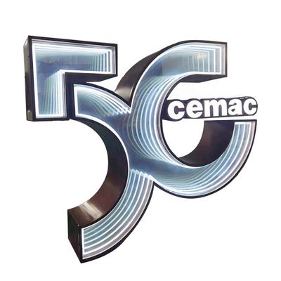 Gepersonaliseerd Infinity Abyssal Mirror Backlit Sign met 3D-metalen logo en neonlichten