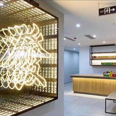 3D Abyss Mirror Neon Acrylische lichtgevende letters met Neno lichten Delicate Custom Size Shape